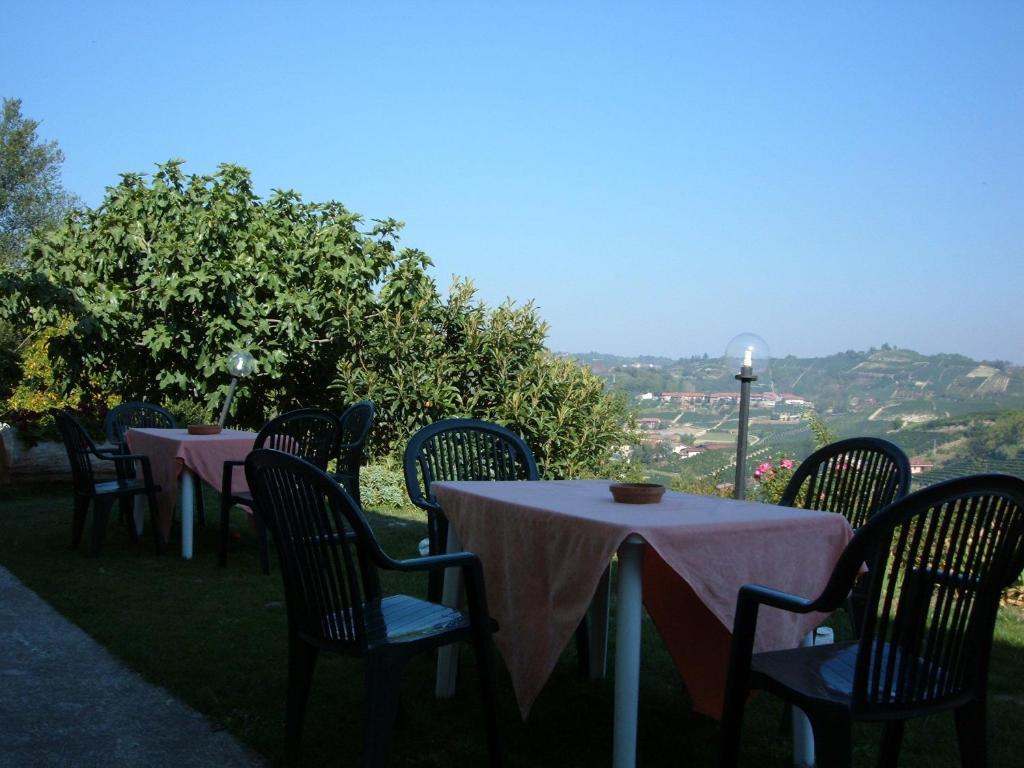 Agriturismo Cascina Vrona Villa Monteu Roero ภายนอก รูปภาพ