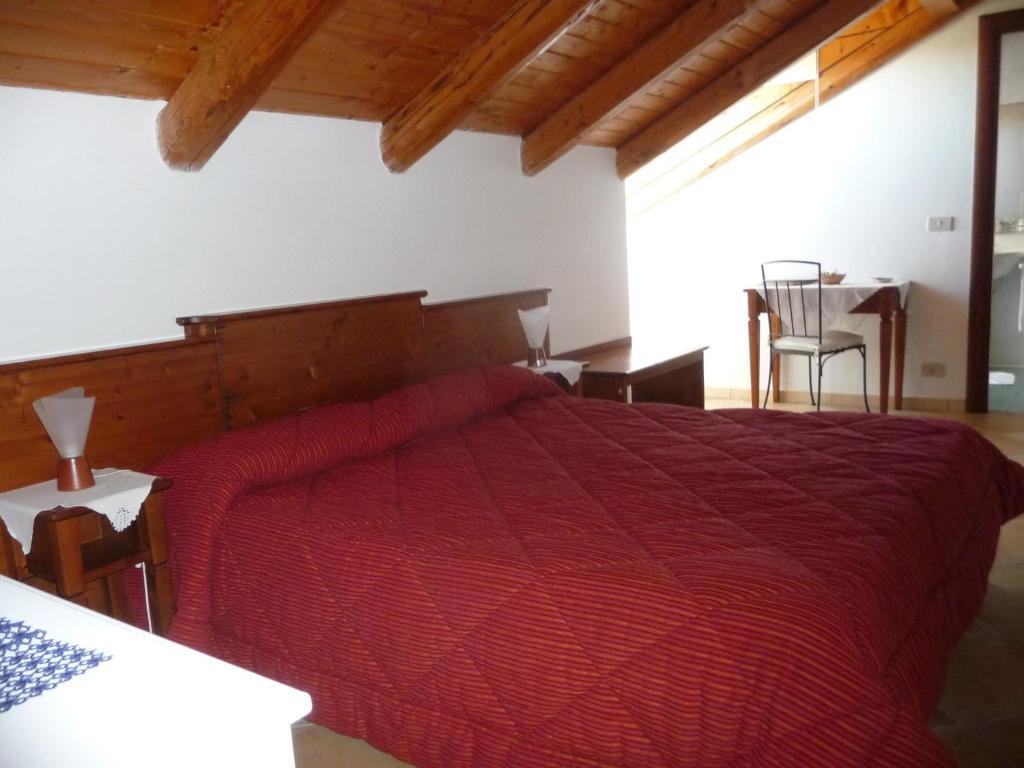 Agriturismo Cascina Vrona Villa Monteu Roero ภายนอก รูปภาพ